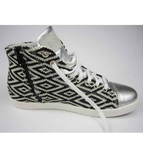 Deluxe handmade sneakers black and white , silver leather